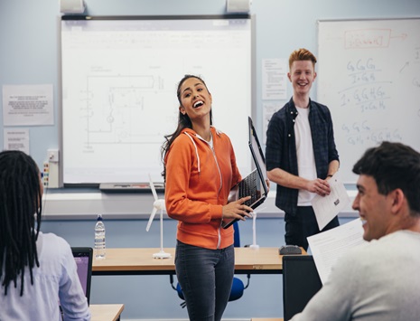 A women having a discussion in the class